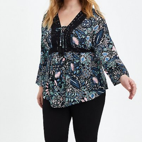 🆕🌸 3X BLACK FLORAL LACE-UP BABYDOLL BOHO TOP 🌸 - Picture 3 of 6